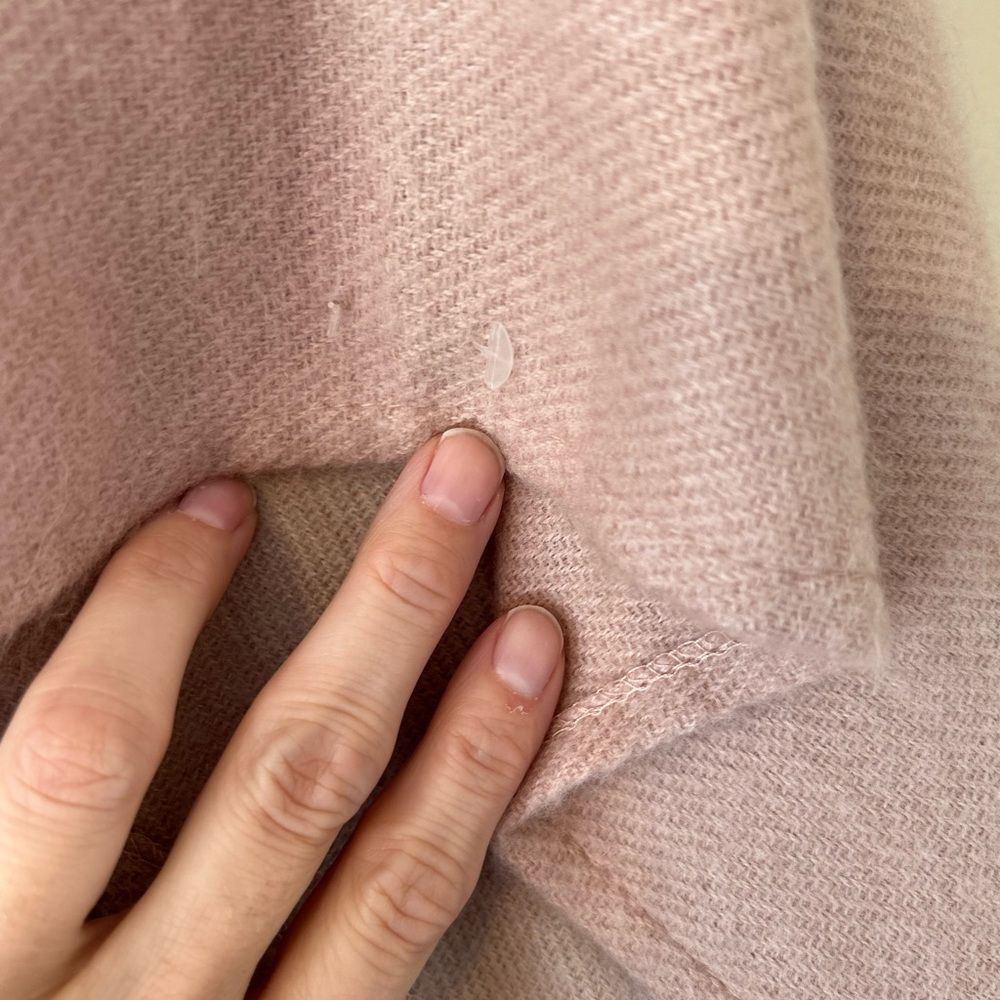 Woolrich Cozy Blanket Kimono  Aurora Plaid Light Pink Ivory One Size - Picture 4 of 9